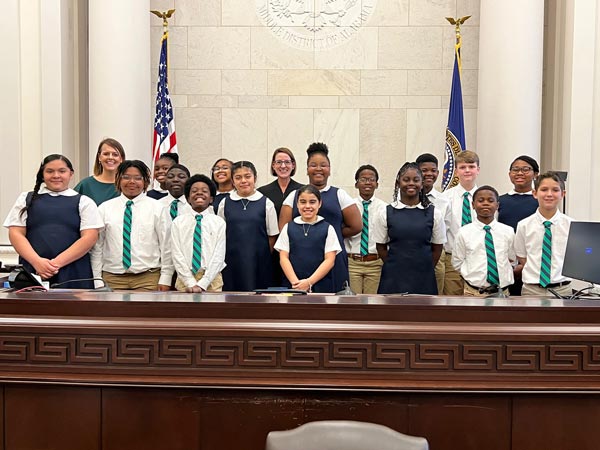 MCS 5th Grade visits Supreme Court